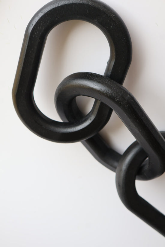 Cadena negra de madera (5 aros)